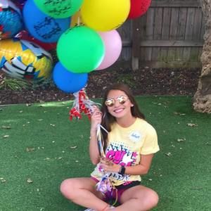 Meet your Posher, Julia